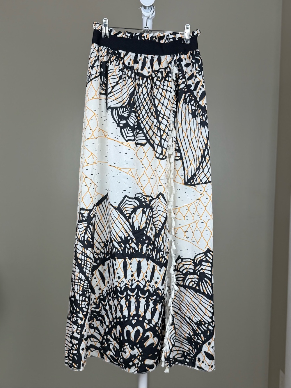 3/$30 Printed Tassel Wrap Maxi Skirt Size S